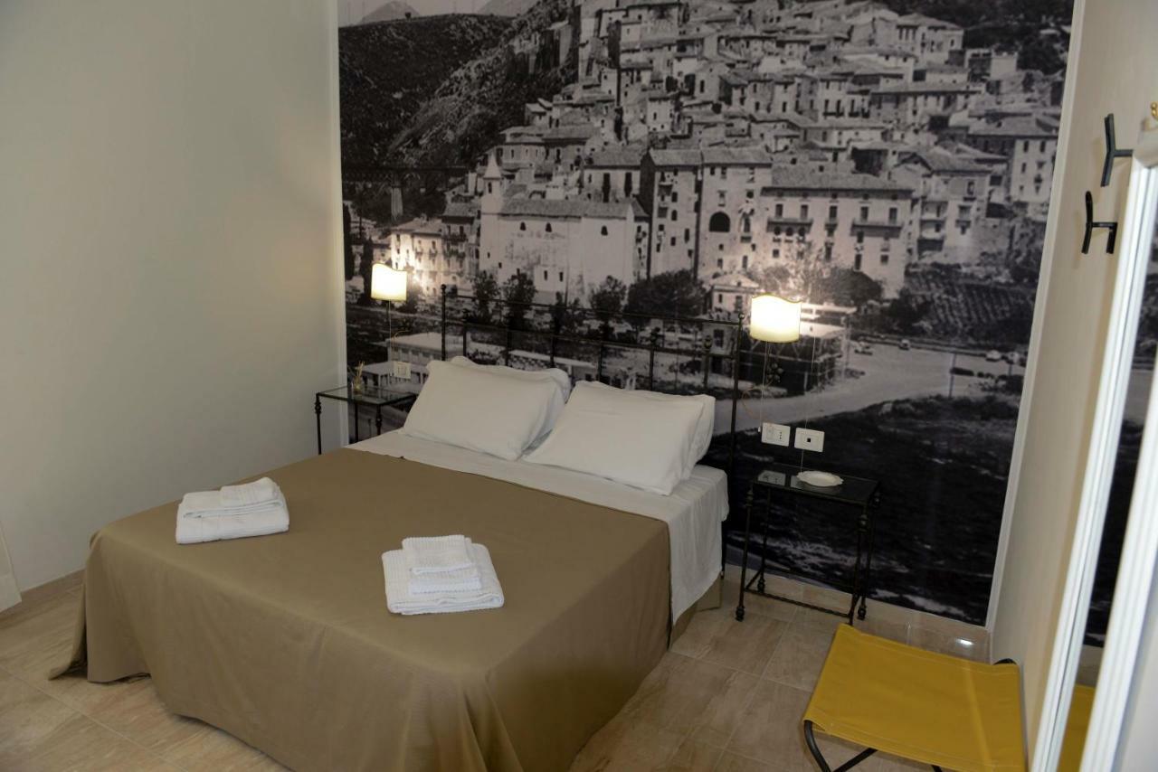 Porta Marina Guest Rooms Scalea Ngoại thất bức ảnh