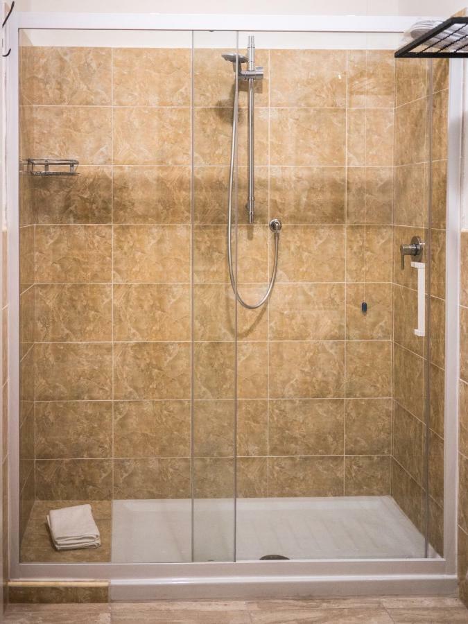 Porta Marina Guest Rooms Scalea Ngoại thất bức ảnh