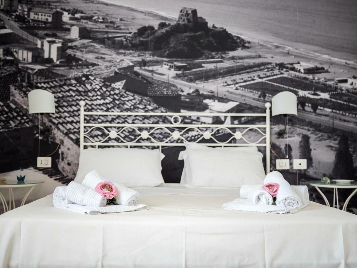 Porta Marina Guest Rooms Scalea Ngoại thất bức ảnh