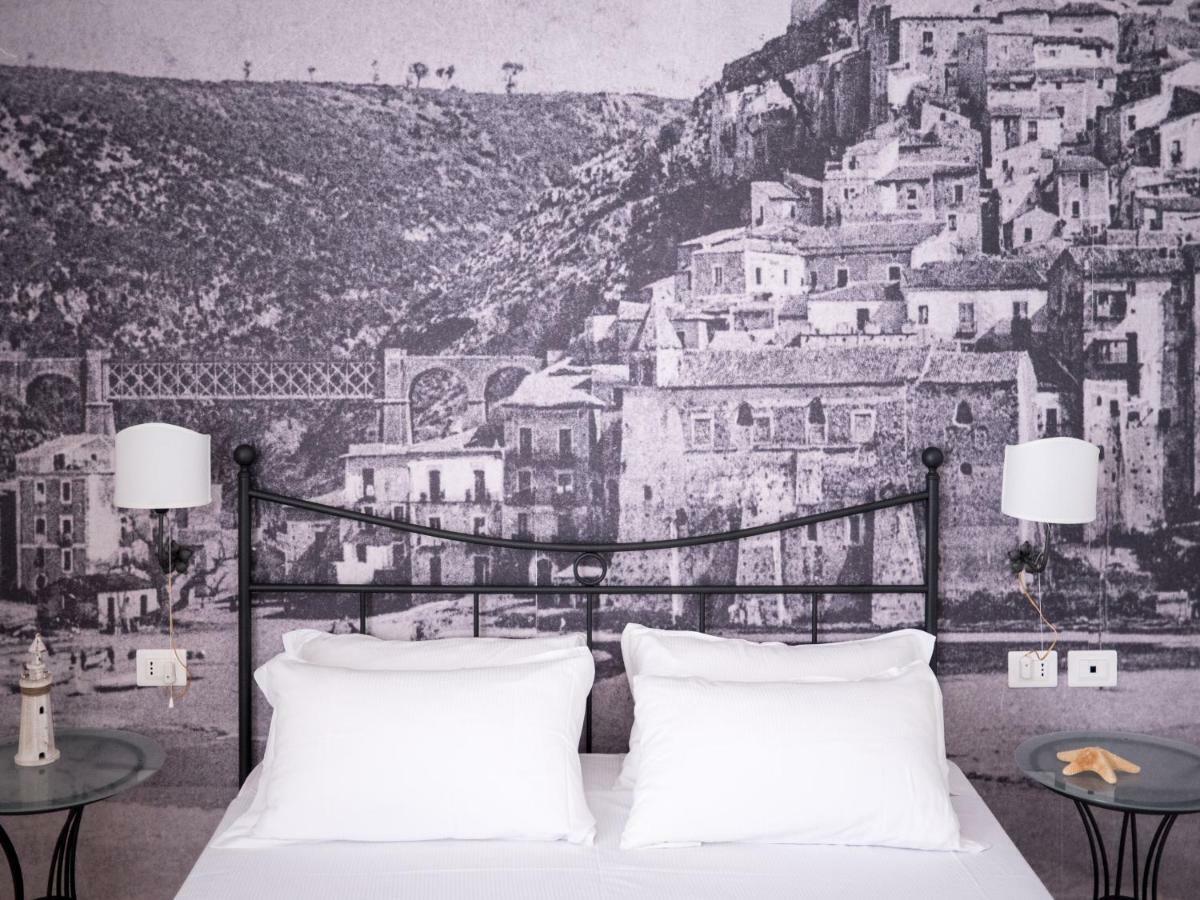 Porta Marina Guest Rooms Scalea Ngoại thất bức ảnh